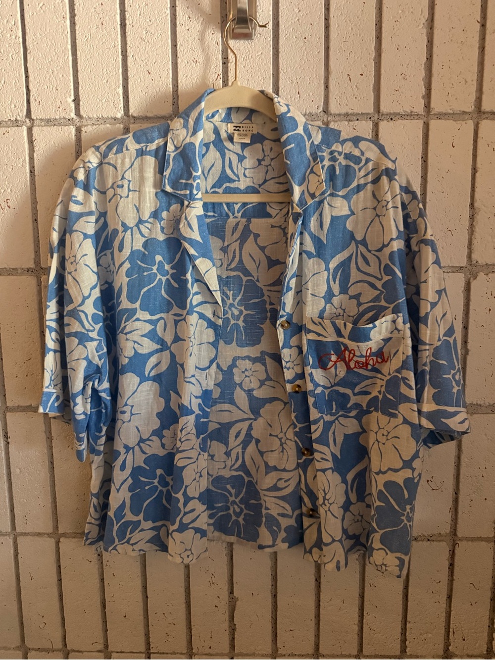 Billabong Blue & White Floral Hawaiian Button-Up Shirt